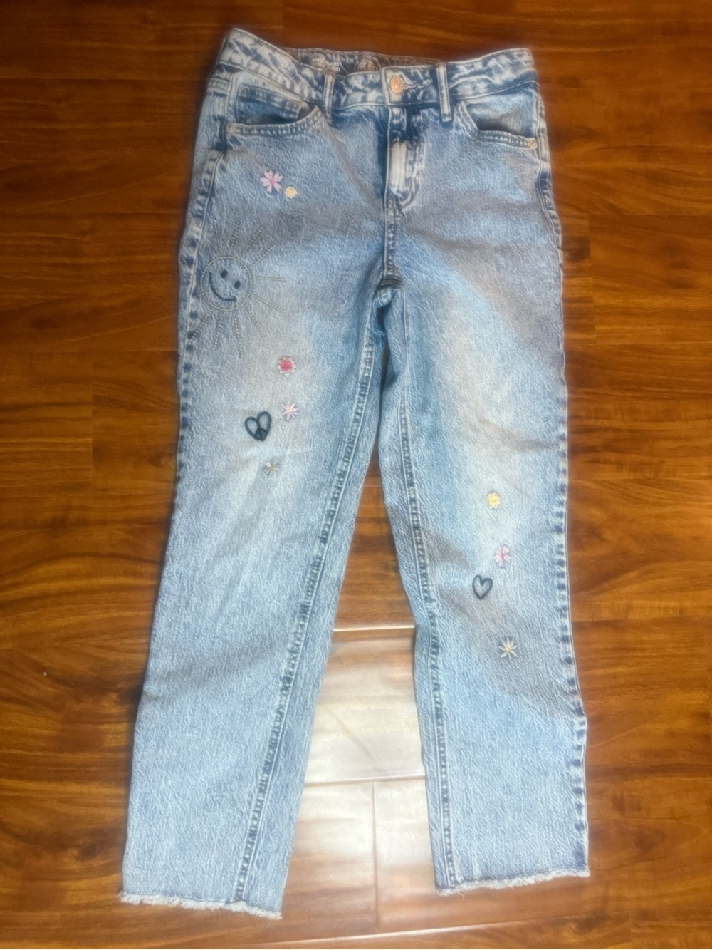 Cat & Jack Light Wash Embroidered Girls Jeans - Blue